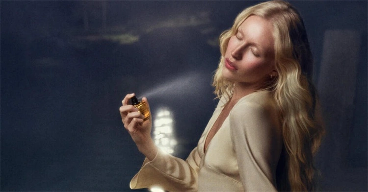 Phlur推出Honey Moon香水