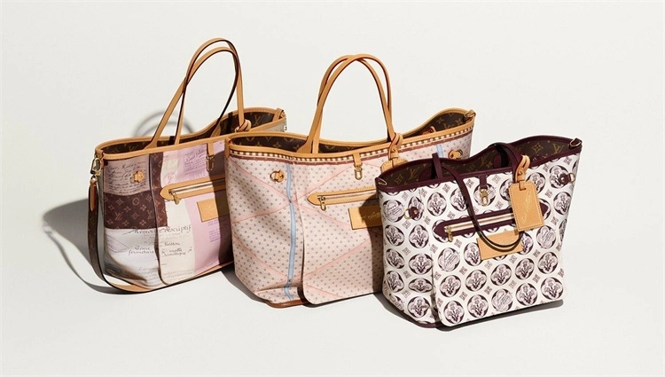 经典爆款神级进化！LV全新双面 Neverfull 惊艳亮相，致敬复古硬箱与老花手稿